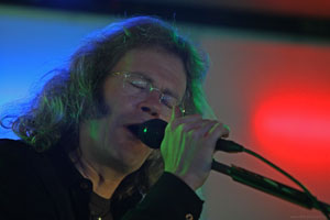 Bernd Rinser & The Blue-Eyed Grass Orchestra